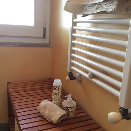 Alojamento de Acomodação e Pequeno-almoço Piazzetta Consolata